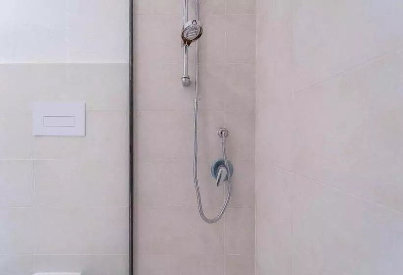Brorent Michela Coastl Rooms