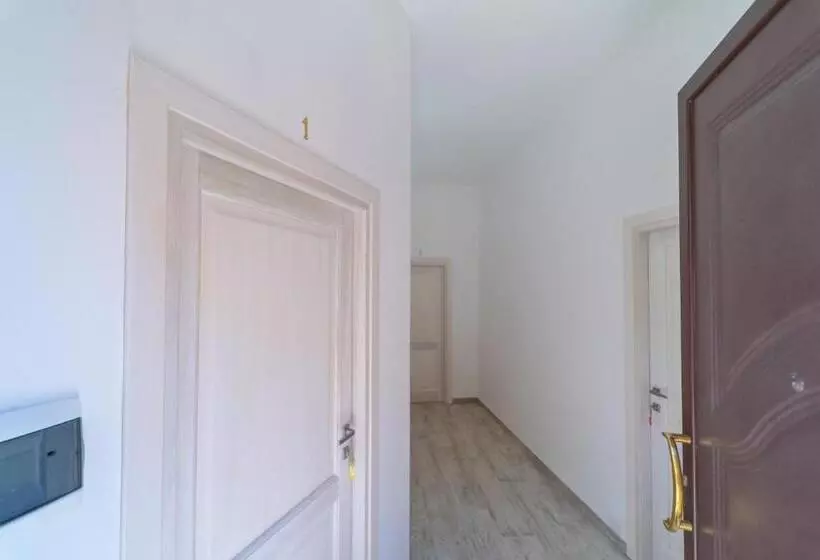 Brorent Michela Coastl Rooms