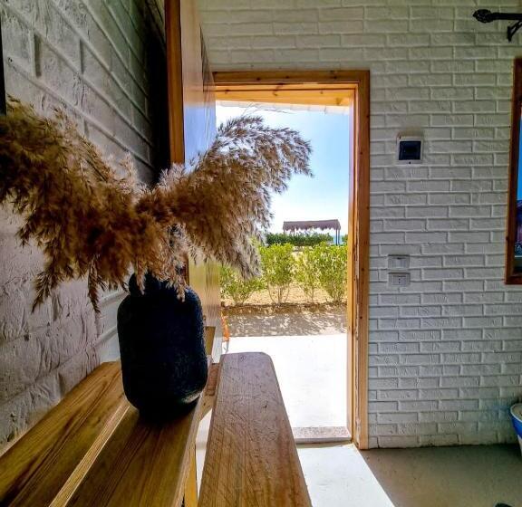 هتل Blue Point Kitesurfing Cr