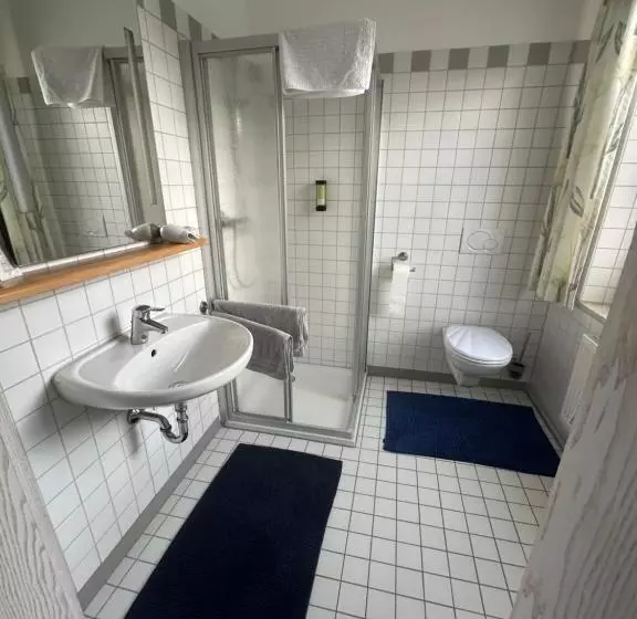 Hotelli Dorfschänke Kreuz