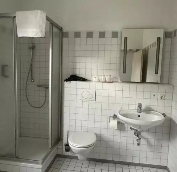 Hotelli Dorfschänke Kreuz