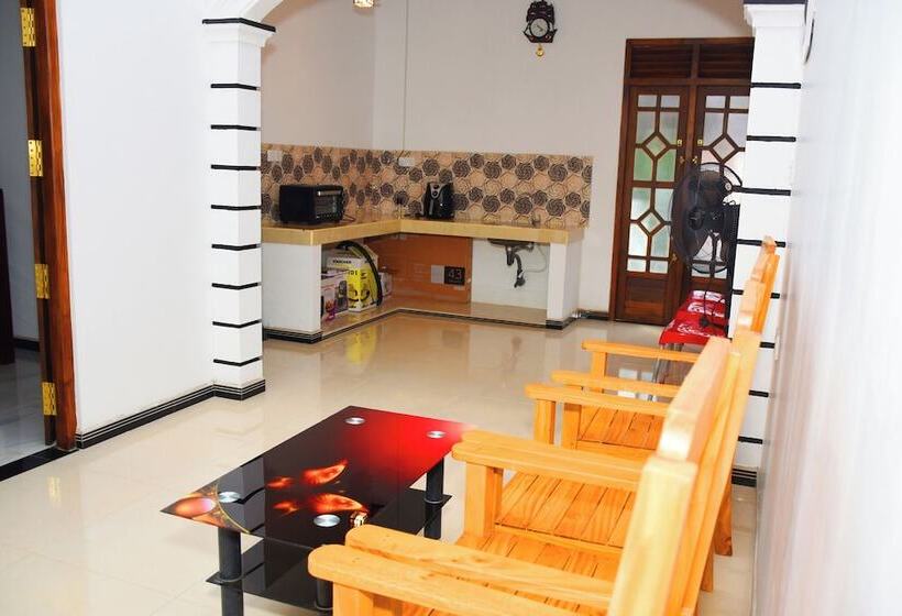 ホテル Sasanda Villa And Yala Safari Place