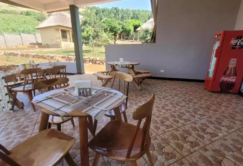 هتل Stevalyn S Ridge View Lodge
