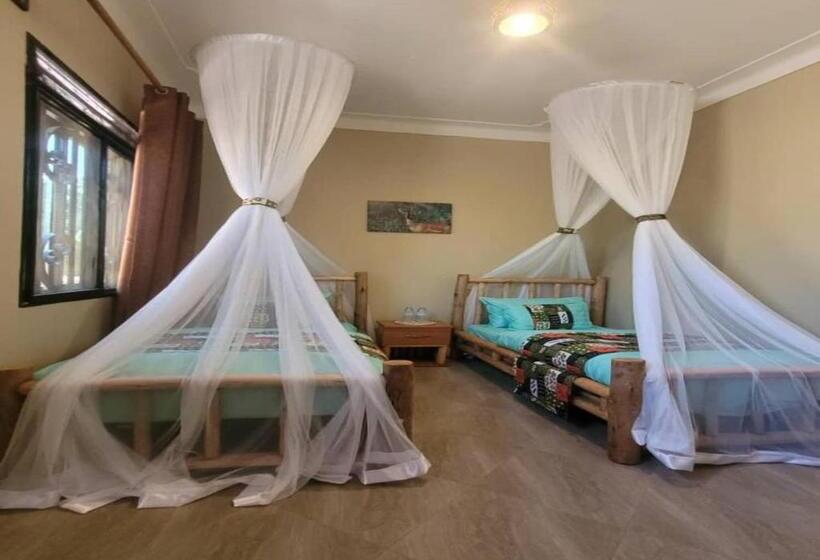 هتل Stevalyn S Ridge View Lodge