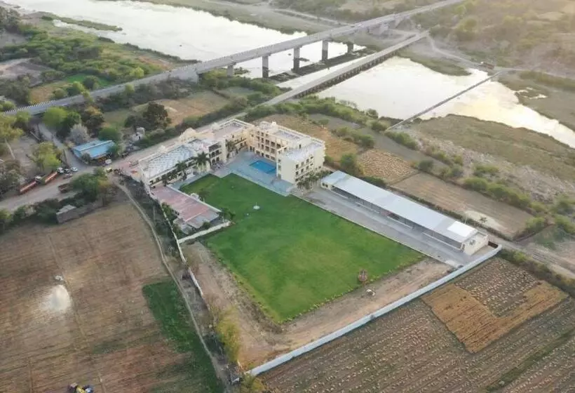 ホテル Sumergarh Resorts