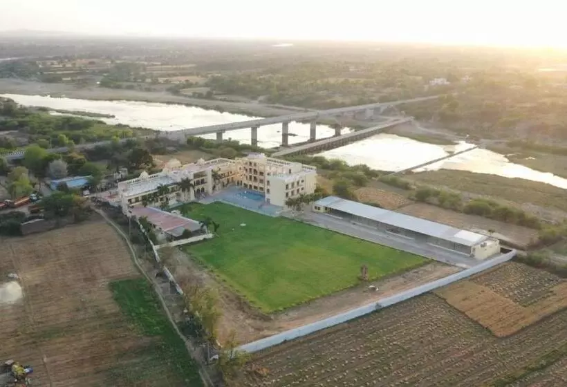 ホテル Sumergarh Resorts