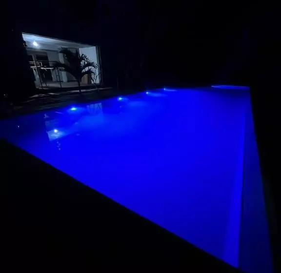 ホテル Turtle Paradise Resort