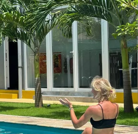 ホテル Turtle Paradise Resort