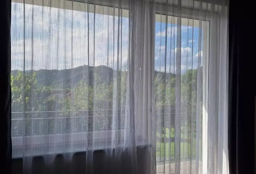 ペンション Casa De Pe Vale 2