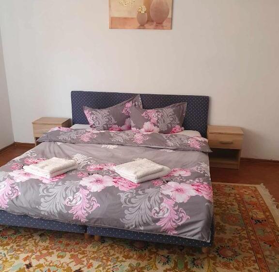 پانسیون Casa Maksai