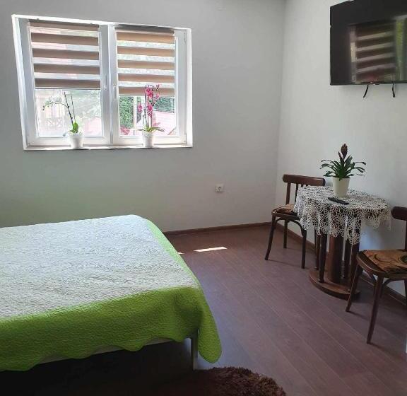 پانسیون Casa Maksai