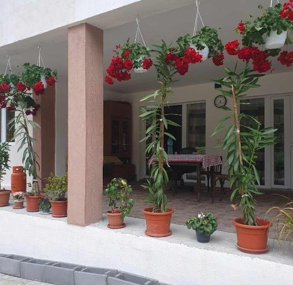 پانسیون Casa Maksai