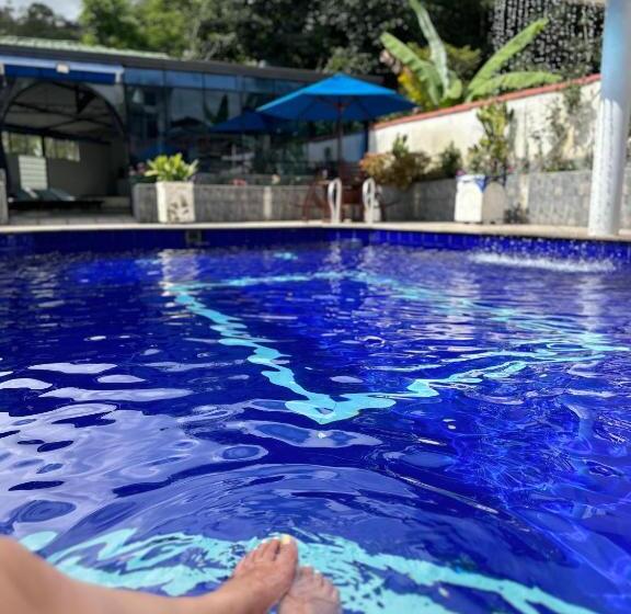 Pension Finca Hualcalá 2