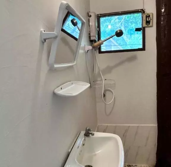 Majatalo Giant Guesthouse