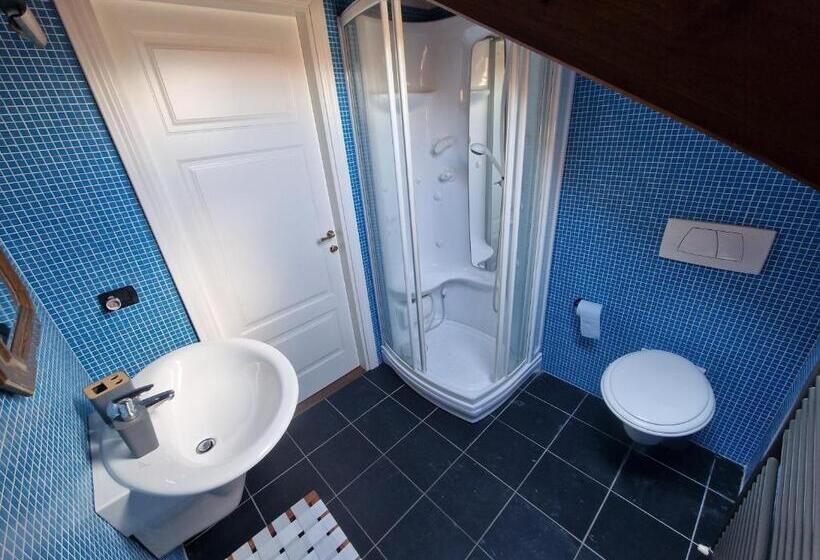 ペンション Moonlake