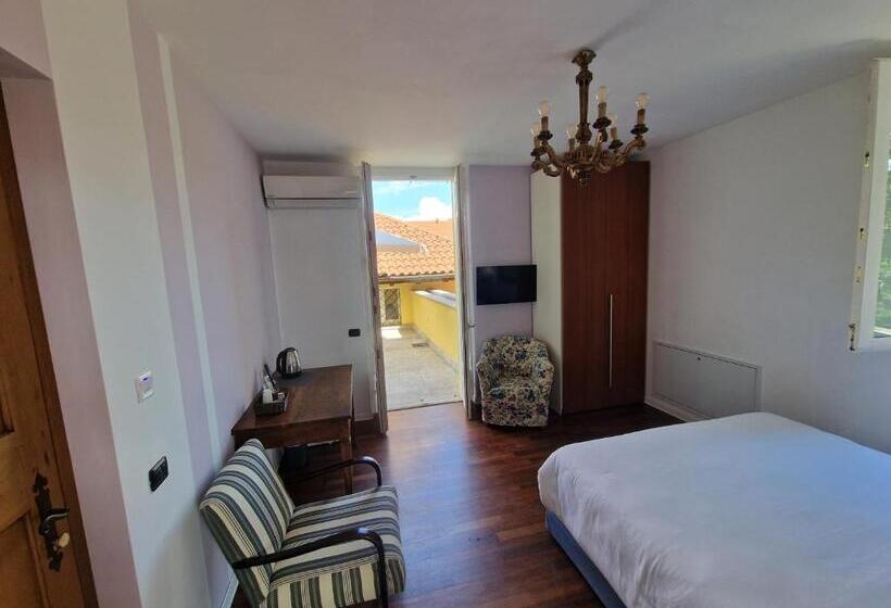 ペンション Moonlake