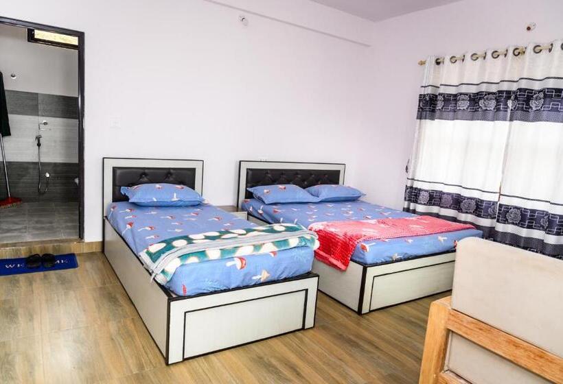 پانسیون Pari Ghar