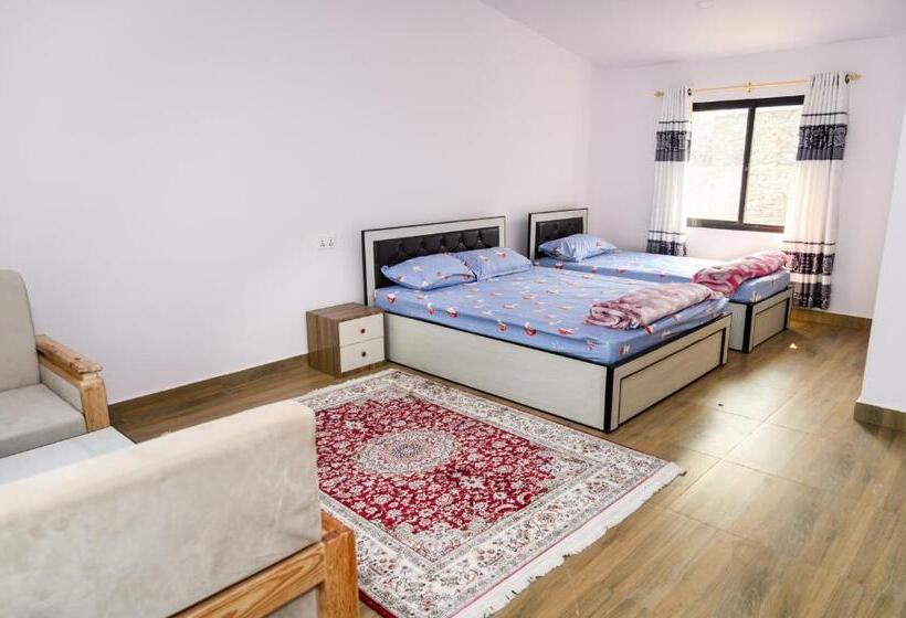 پانسیون Pari Ghar