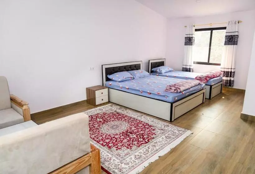 پانسیون Pari Ghar