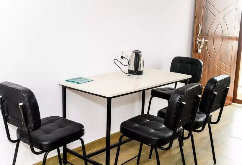 پانسیون Pari Ghar