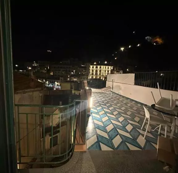 پانسیون Palazzo Colavolpe Suite