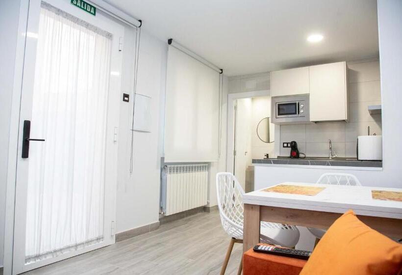 Pregonero Urban Suites   Naranja