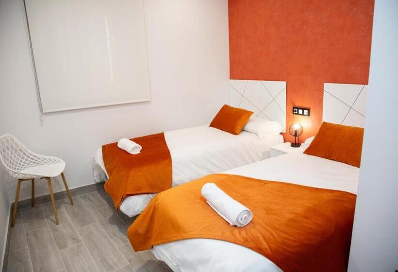 Pregonero Urban Suites   Naranja