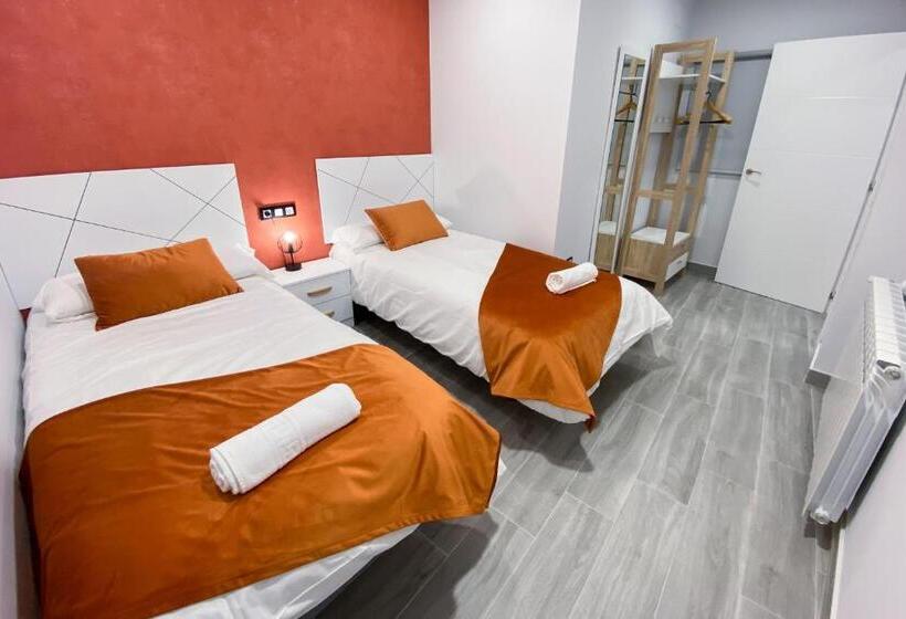 Pregonero Urban Suites   Naranja