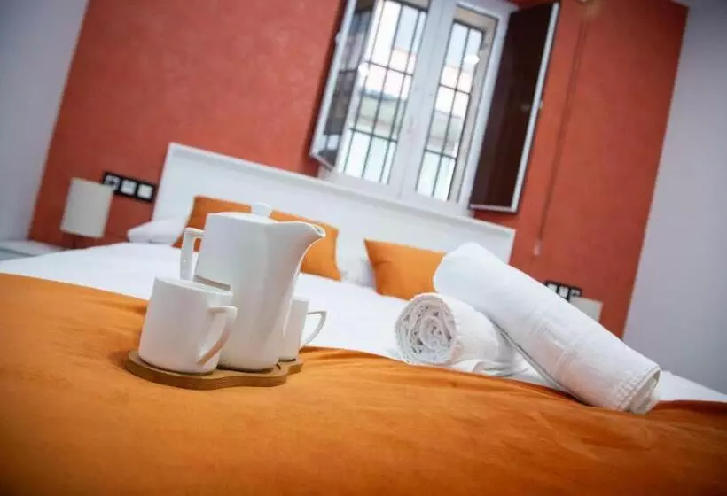 Pregonero Urban Suites   Naranja