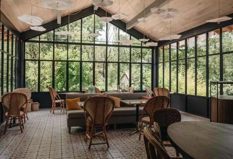 リゾートホテル Bandiat Le Domaine