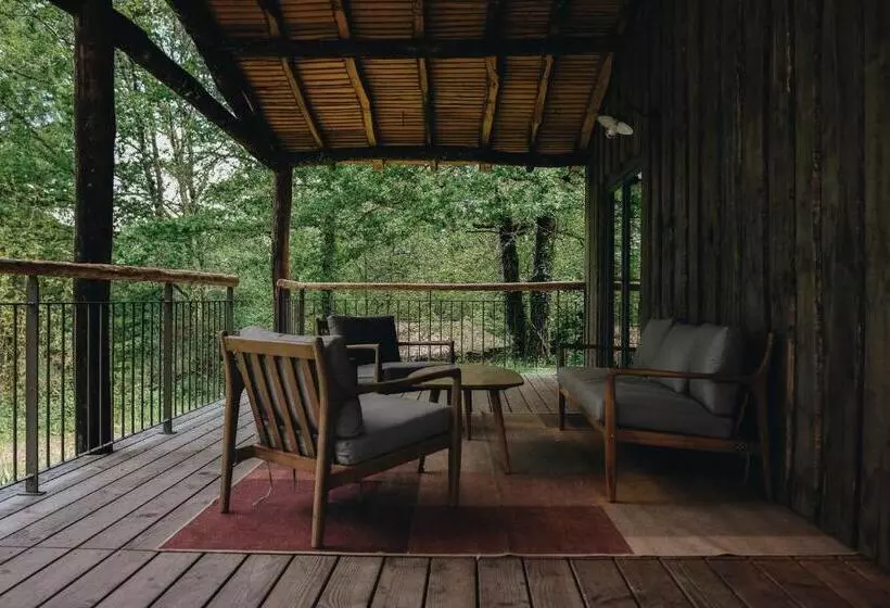 リゾートホテル Bandiat Le Domaine