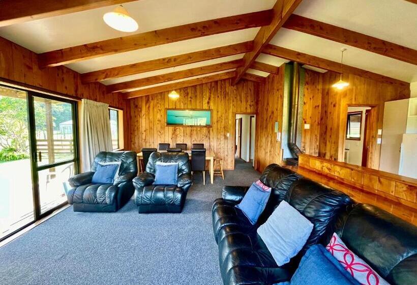 Курорт White Star Station Farm Holiday Park