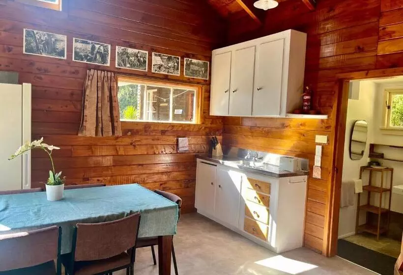 Lomakeskus White Star Station Farm Holiday Park