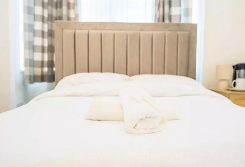 Retkeilymaja Majestic Inn