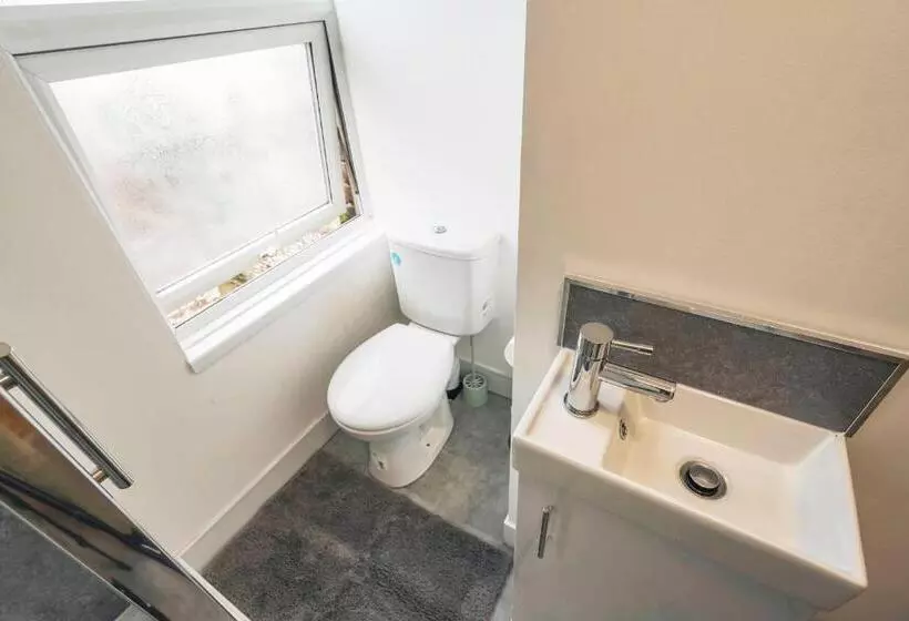 Retkeilymaja Majestic Inn