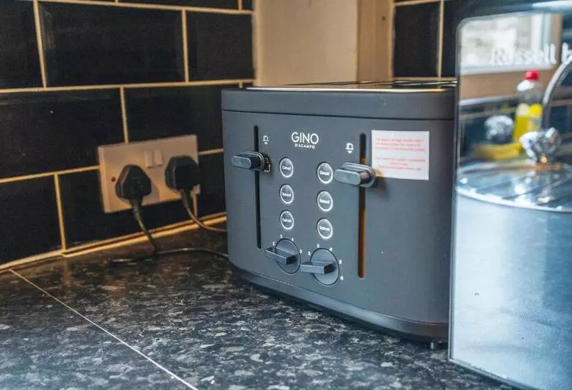 Retkeilymaja Majestic Inn