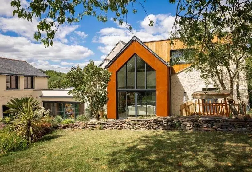 Aamiaismajoitus (B&B) Charmante Suite Avec Jacuzzi Dans Maison Atypique