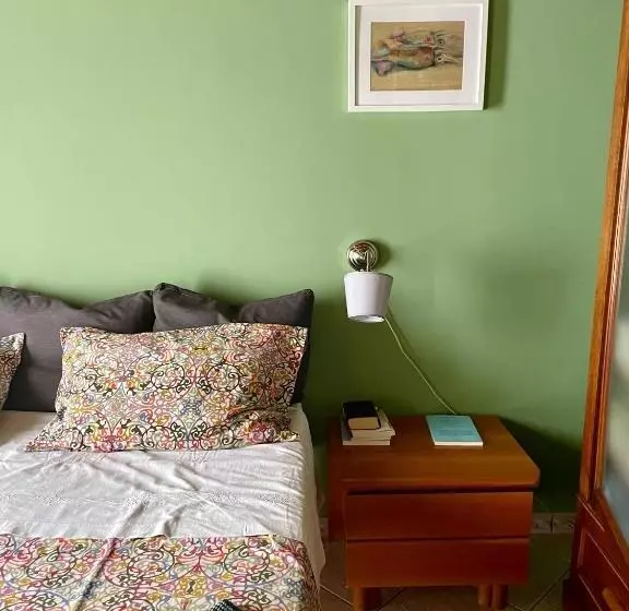 تختخواب و صبحانه La Beata Giovanna