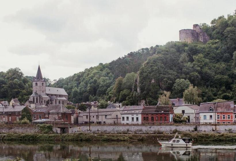 تختخواب و صبحانه La Grotte Dinant