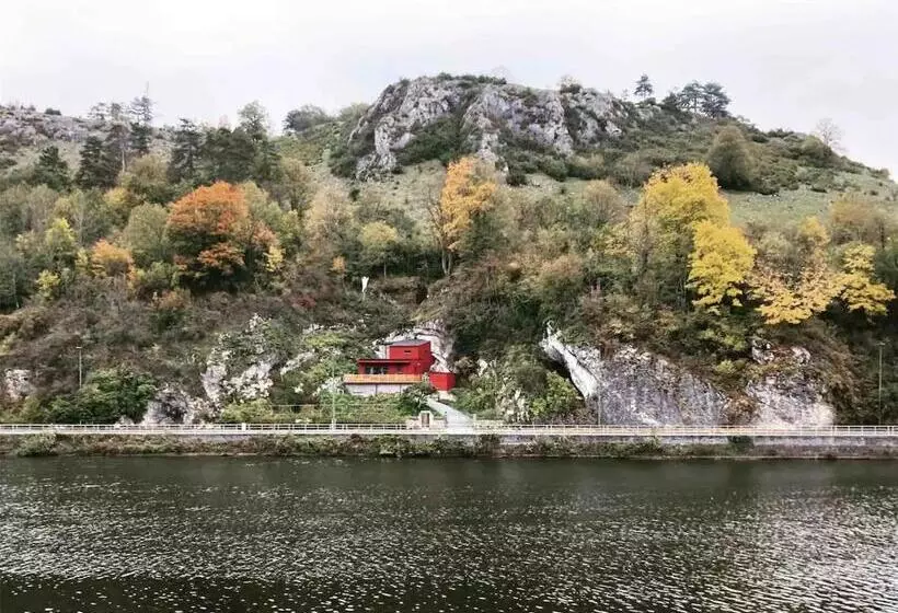 Aamiaismajoitus (B&B) La Grotte Dinant