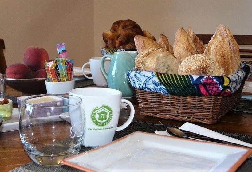 Bed and Breakfast Plaine Et Colline Chambres Et Table D Hôtes Isère