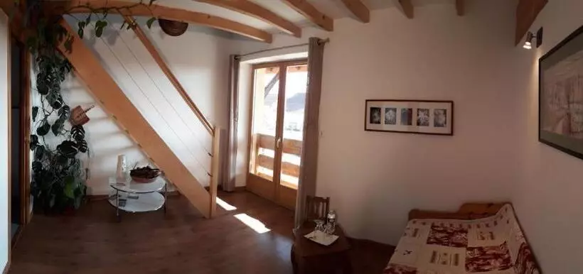 Aamiaismajoitus (B&B) Plaine Et Colline Chambres Et Table D Hôtes Isère