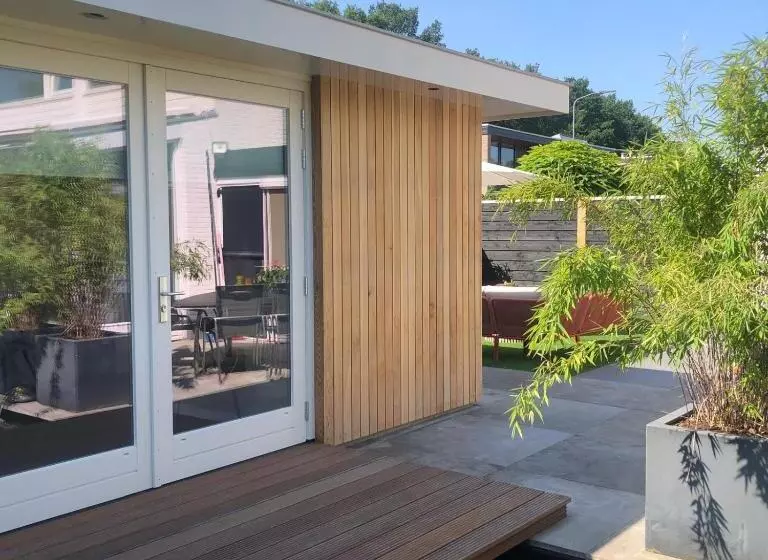 ベッドアンドブレックファースト The Little White House