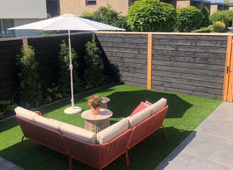 住宿加早餐 The Little White House