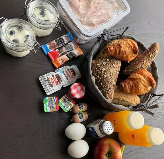 ベッドアンドブレックファースト The Little White House