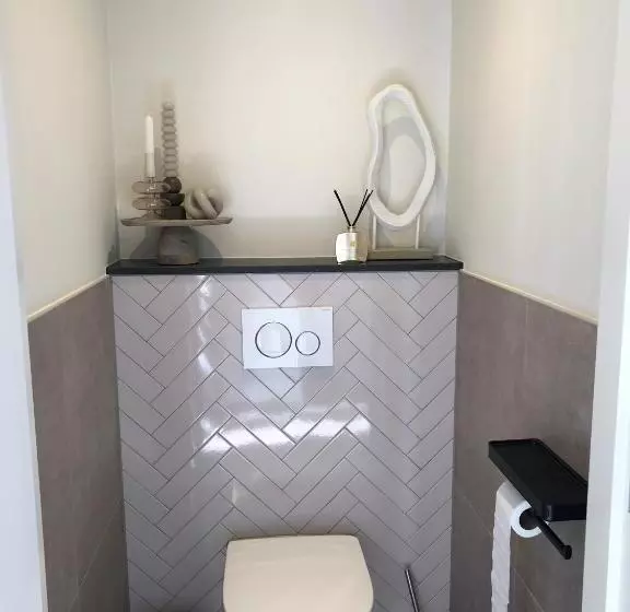 ベッドアンドブレックファースト The Little White House