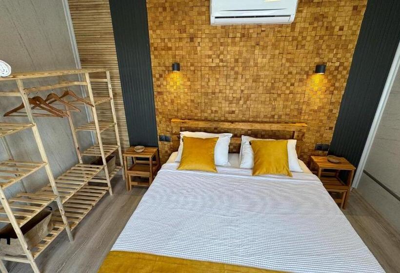 فندق Cnr Kitehouse