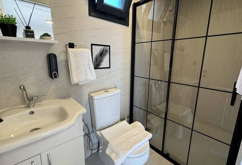 فندق Cnr Kitehouse