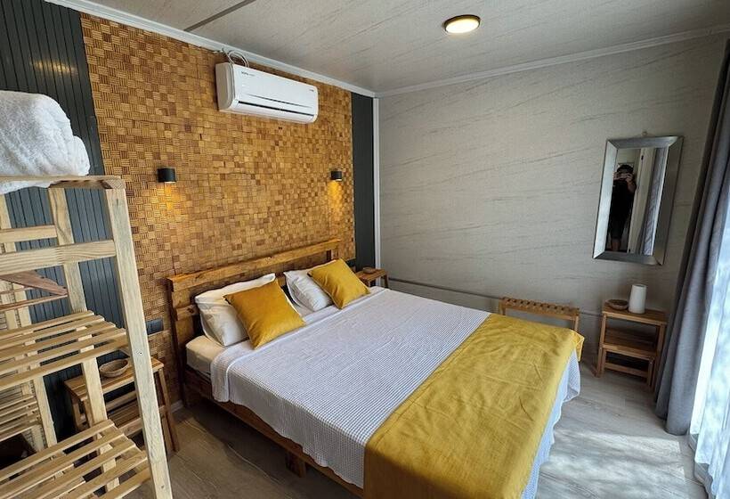 فندق Cnr Kitehouse