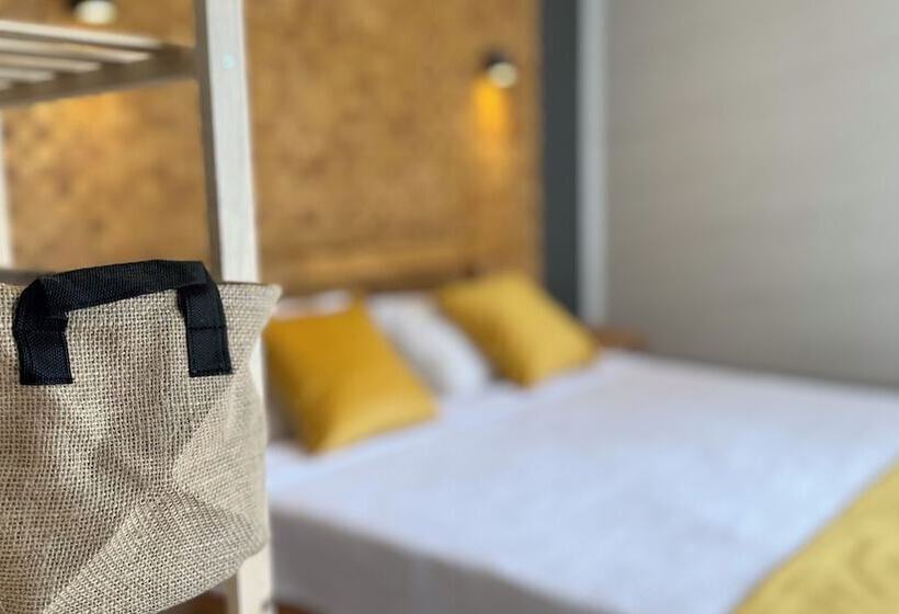 فندق Cnr Kitehouse